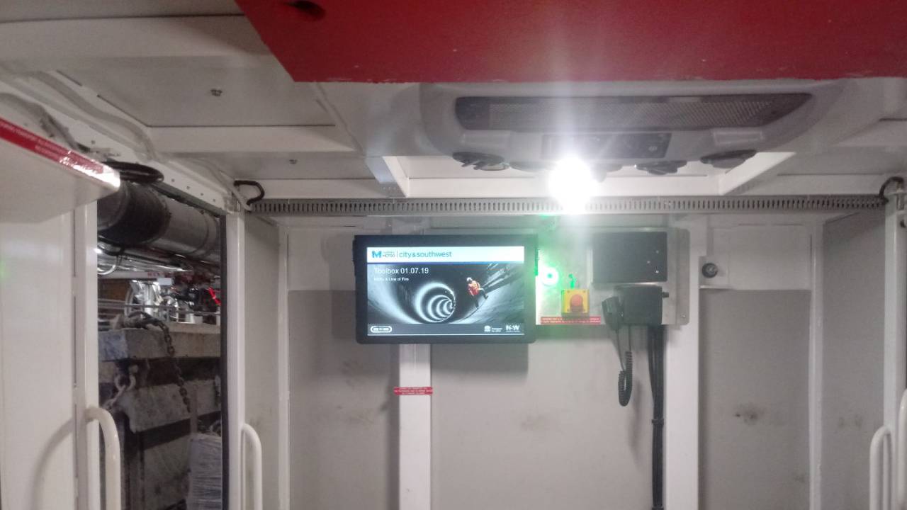 Digital Signage – Sydney Metro Bus Screens