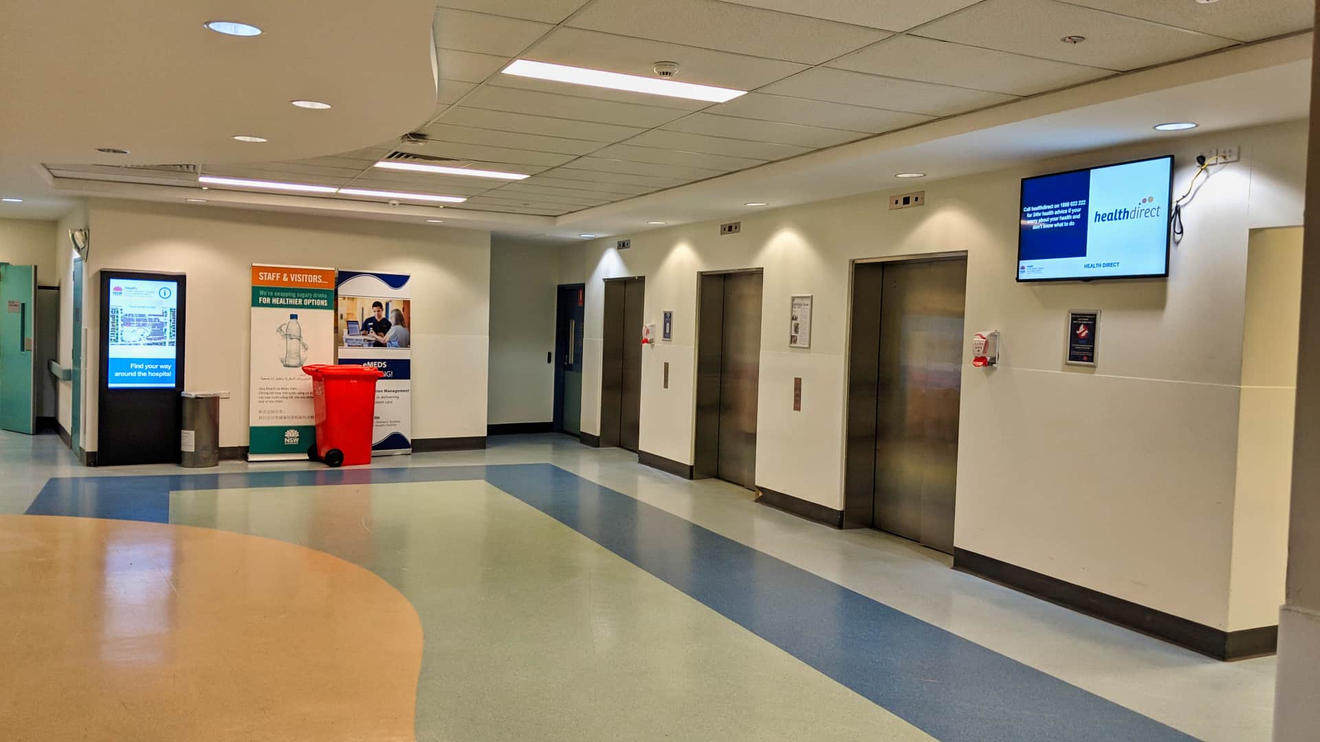Advertise Me Digital Wayfinding Bankstown Hospital Corridor Near Lift 2