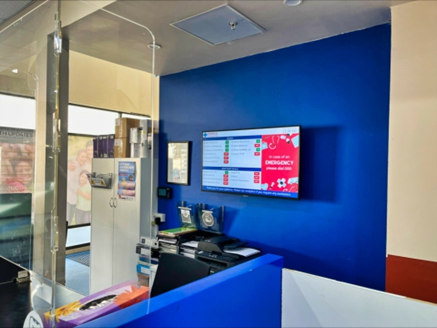 Advertise Me Digital Signage Advanced Medical Practice Doctor Medical Board Reception